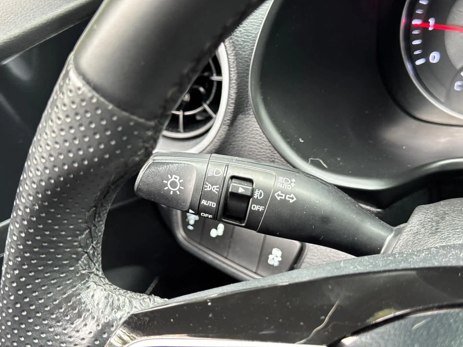 2023 Kia Forte GT-Line photo 19