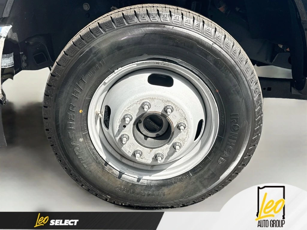 2026 Ford F-350 Super Duty XLT - Photo 30