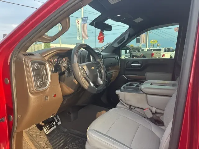 2021 Chevrolet Silverado 1500 LT photo 15