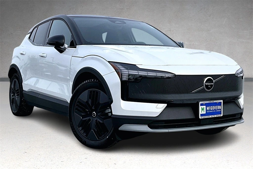 2026 Volvo - image 2