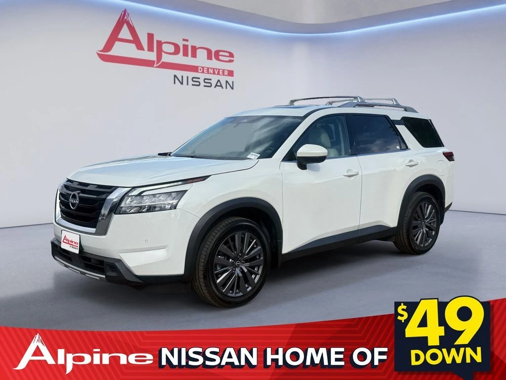 2023 Nissan Pathfinder SL 4WD's photo