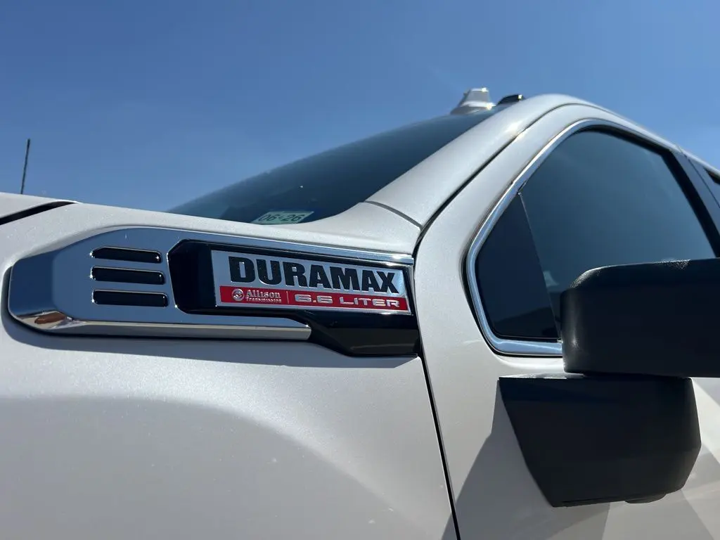 2025 Gmc Sierra HD Denali photo 10