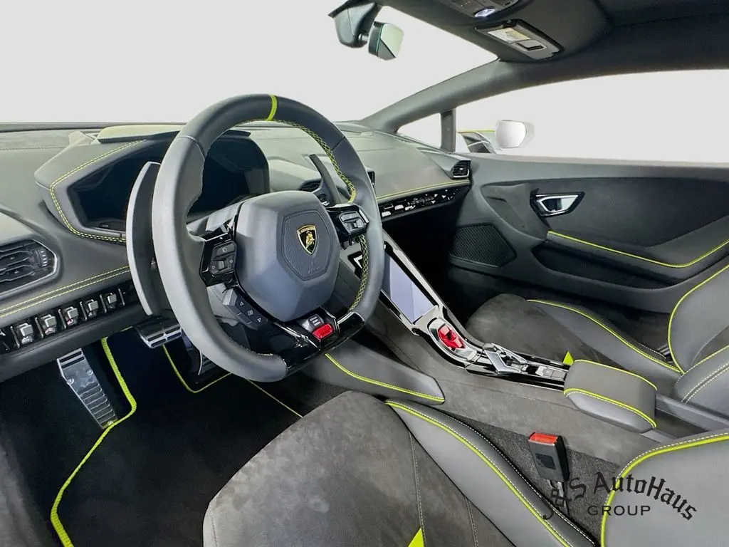 2024 Lamborghini Huracan Tecnica Base photo 22