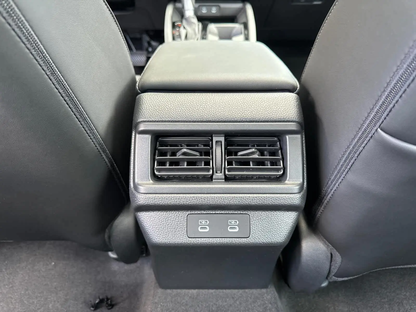 2025 Honda Accord Hybrid Touring photo 32