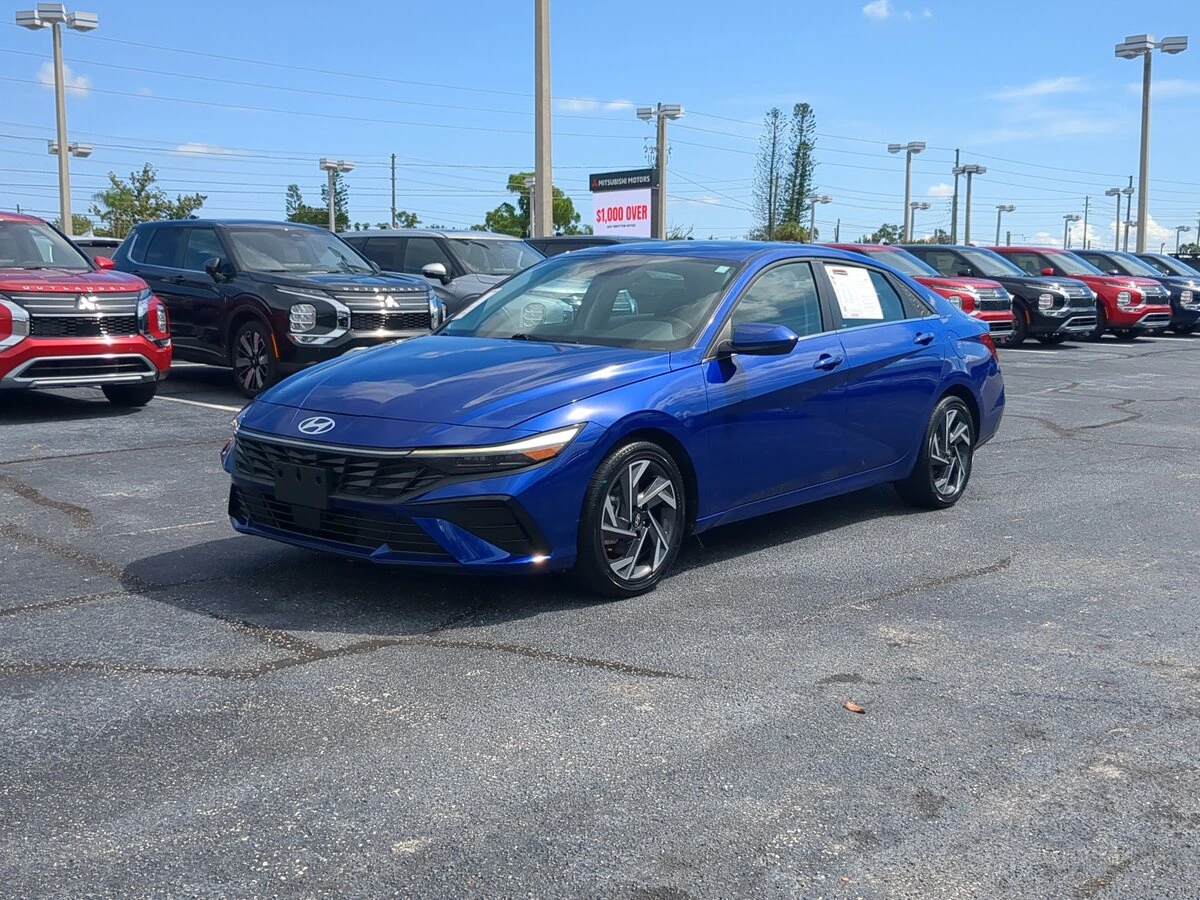 Used 2025 Hyundai Elantra SEL with VIN KMHLS4DG8SU001751 for sale in Seminole, FL