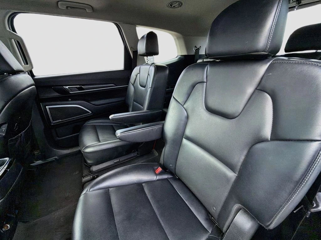2024 Kia Telluride S - Photo 19