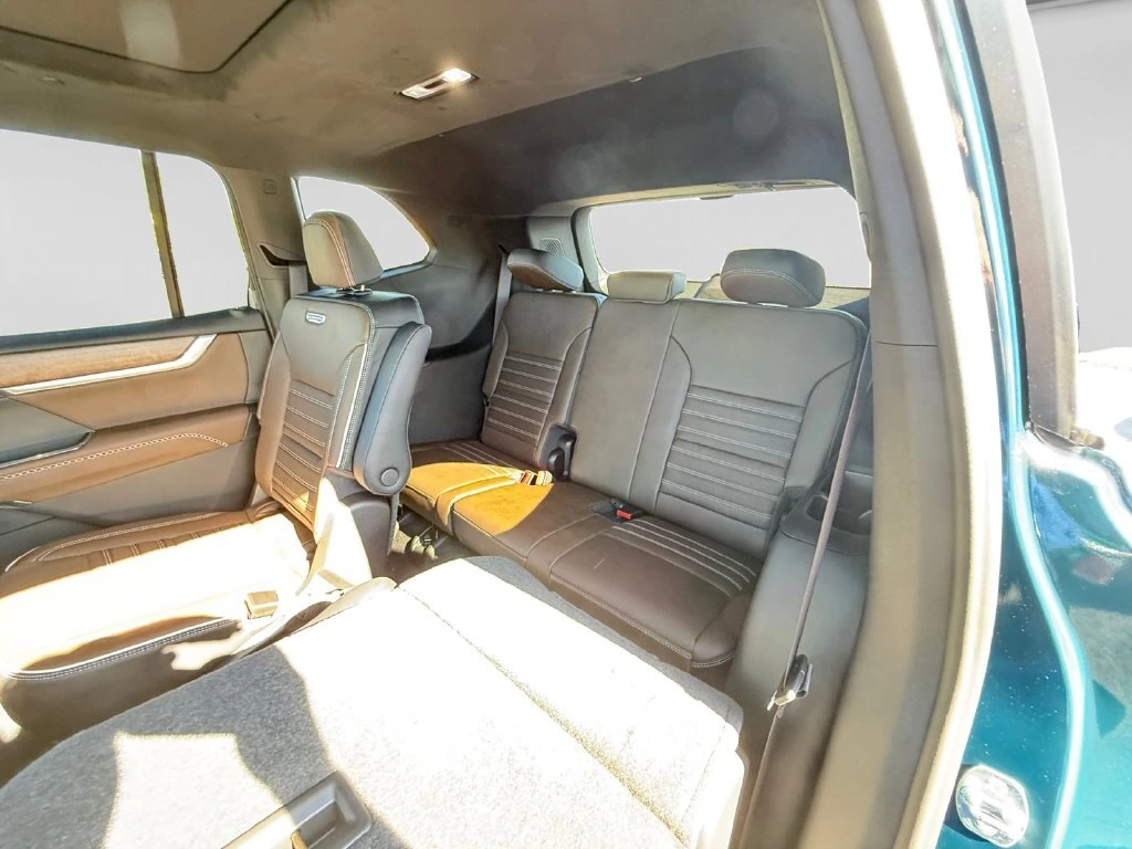 2027 GMC Acadia Denali Ultimate - Photo 35