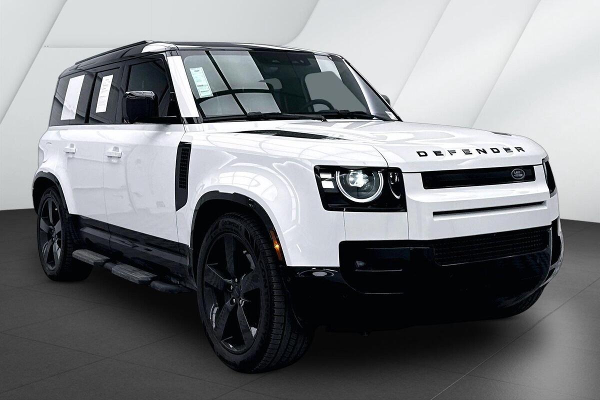 2026 Land Rover Defender X-Dynamic SE