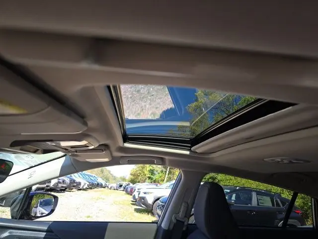 2025 Subaru Crosstrek Premium photo 3