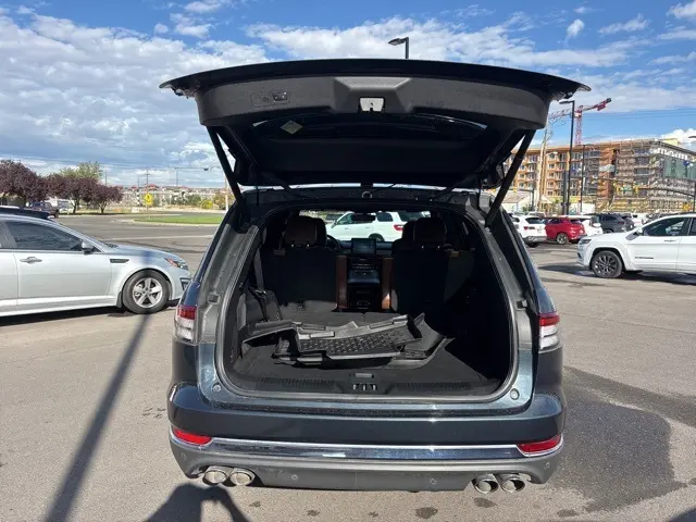 2022 Lincoln Aviator Reserve photo 6