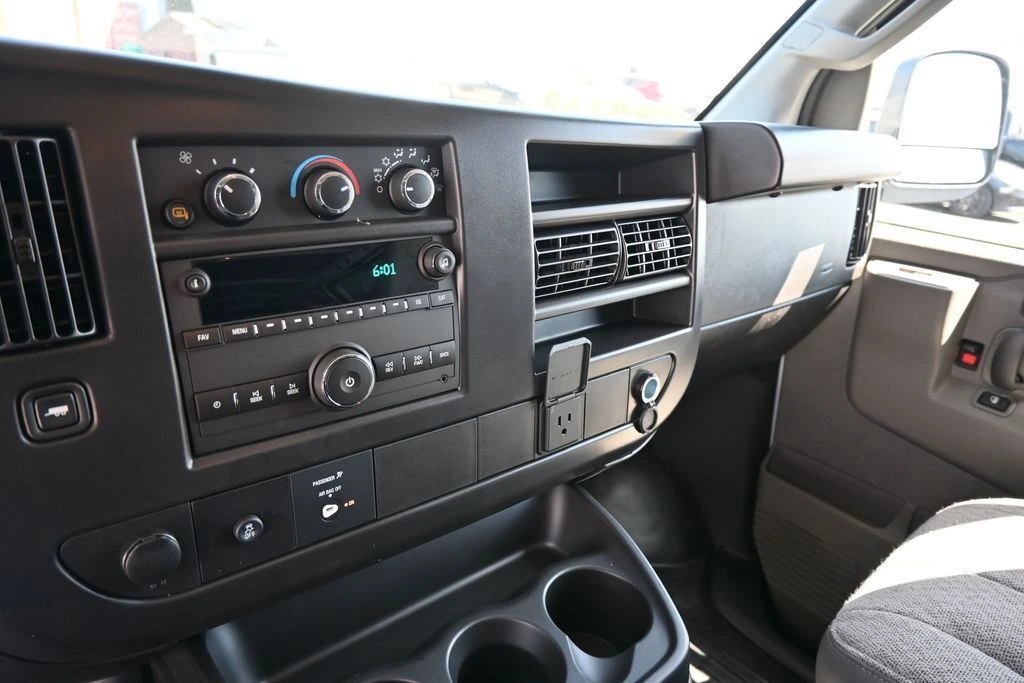 2026 GMC Savana Cargo Work Van - Photo 16