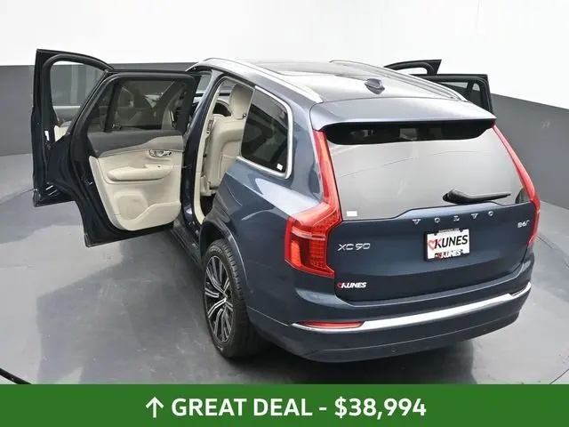 2023 Volvo XC90 Plus photo 49