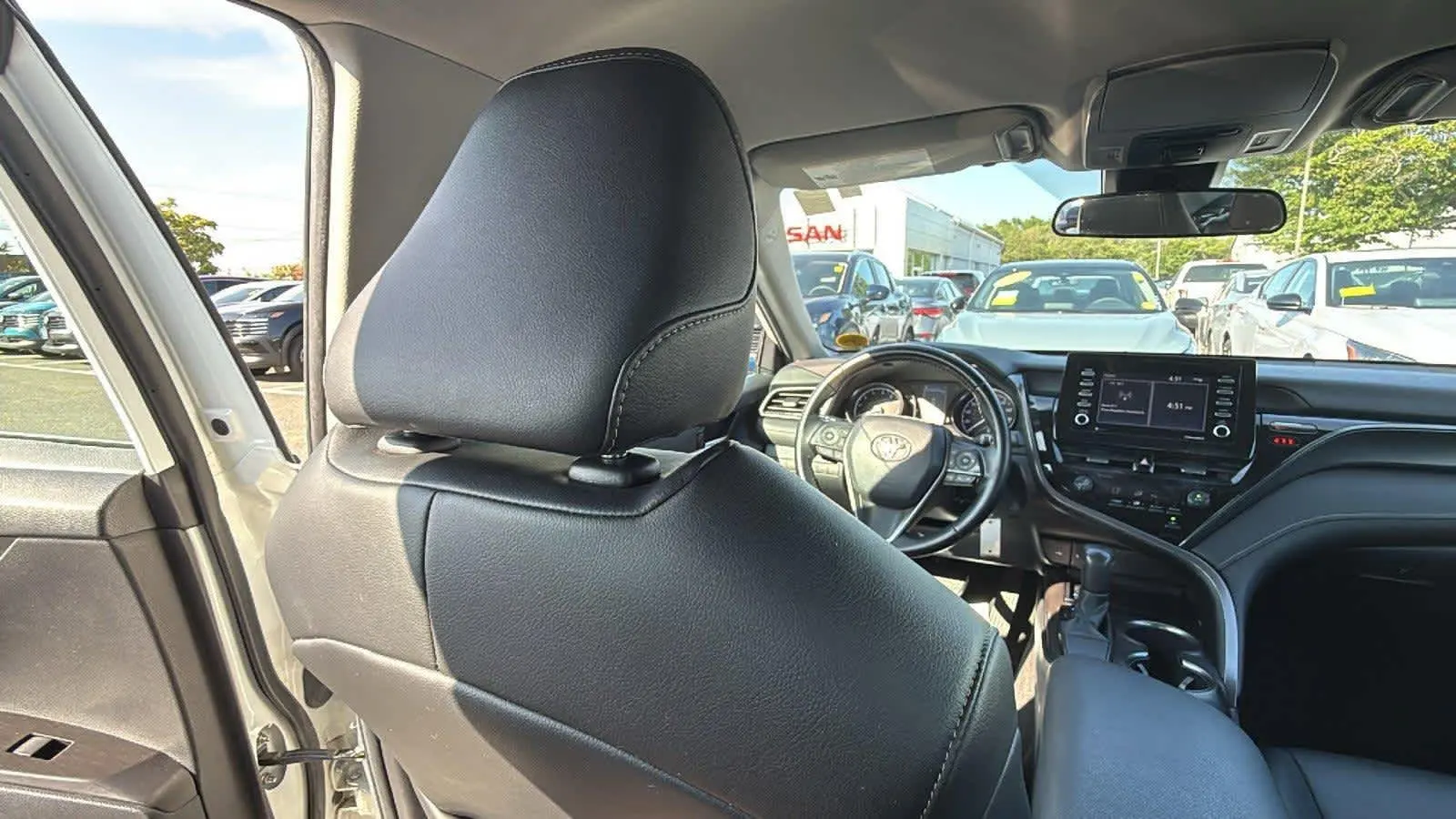 2021 Toyota Camry SE photo 19