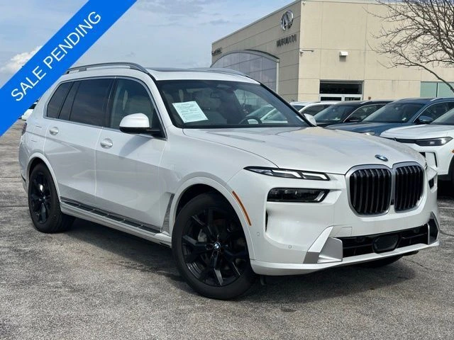 2025 BMW X7 xDrive40i's photo