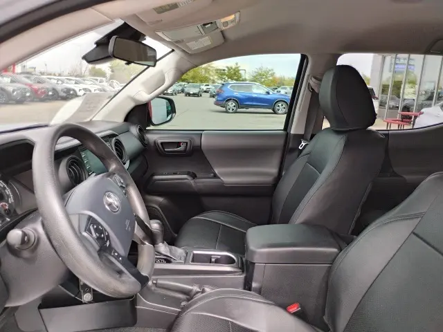 2020 Toyota Tacoma SR5 photo 8