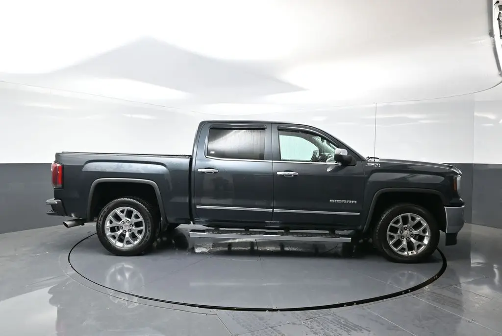 2018 Gmc Sierra 1500 SLT photo 2