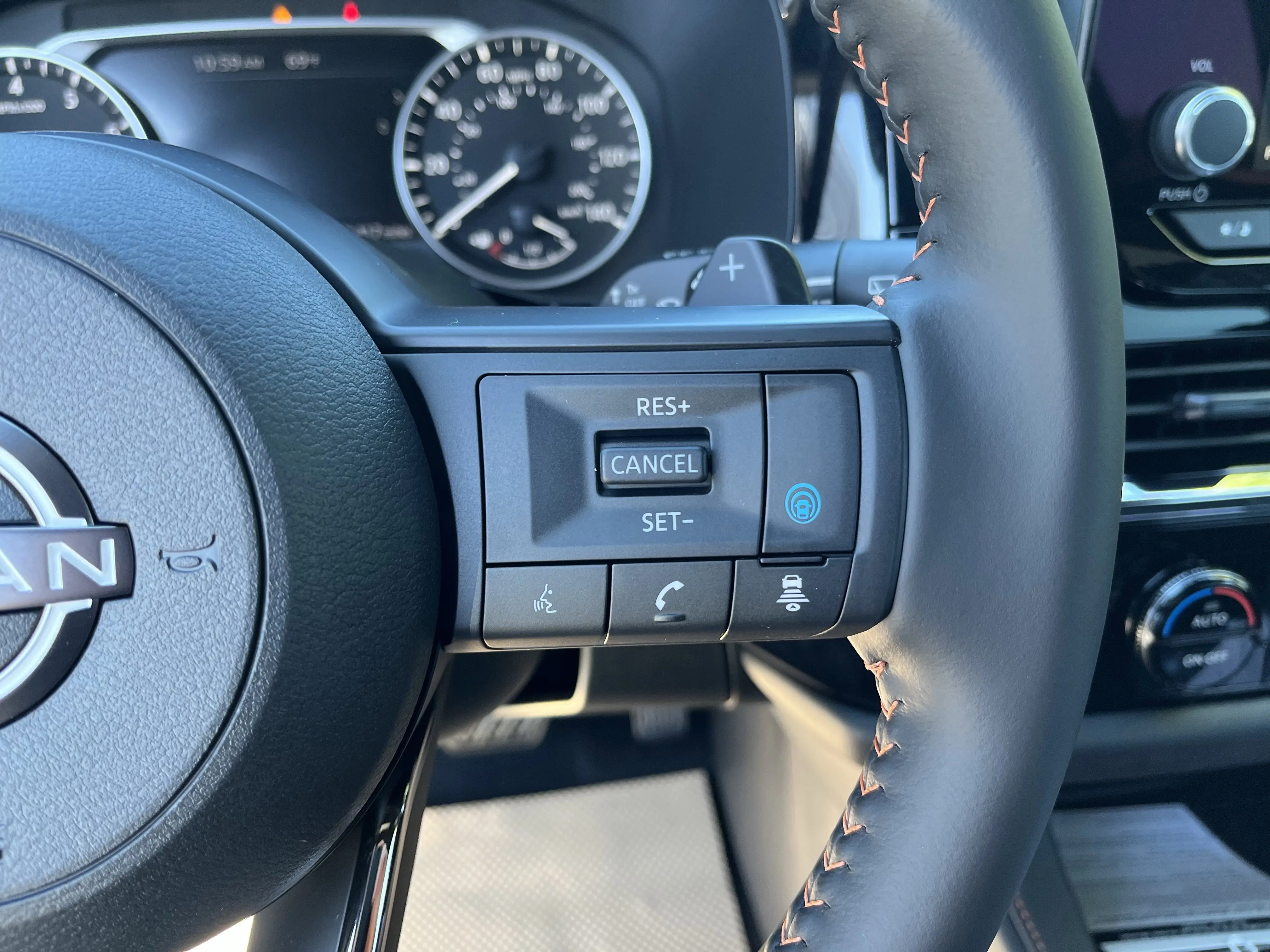 2025 Nissan Pathfinder Rock Creek photo 11