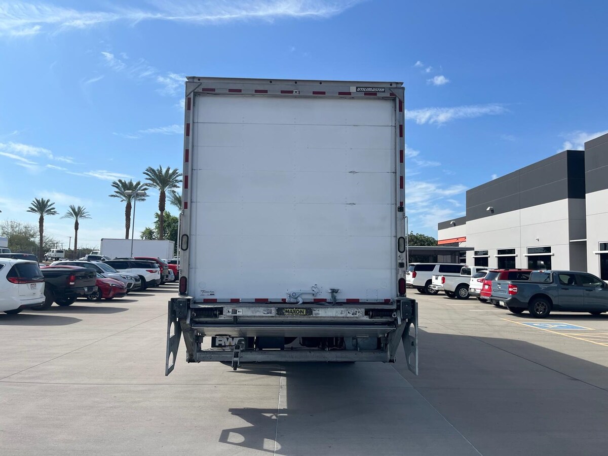 2019 International MV in Phoenix, AZ — photo 3
