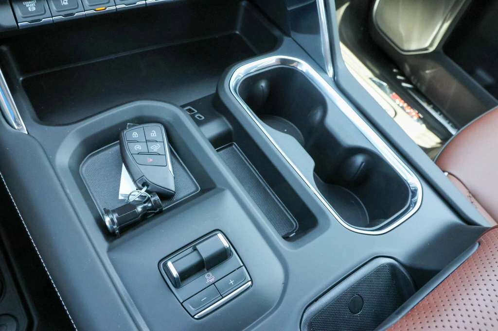2026 GMC Sierra 3500HD Denali Ultimate - Photo 27