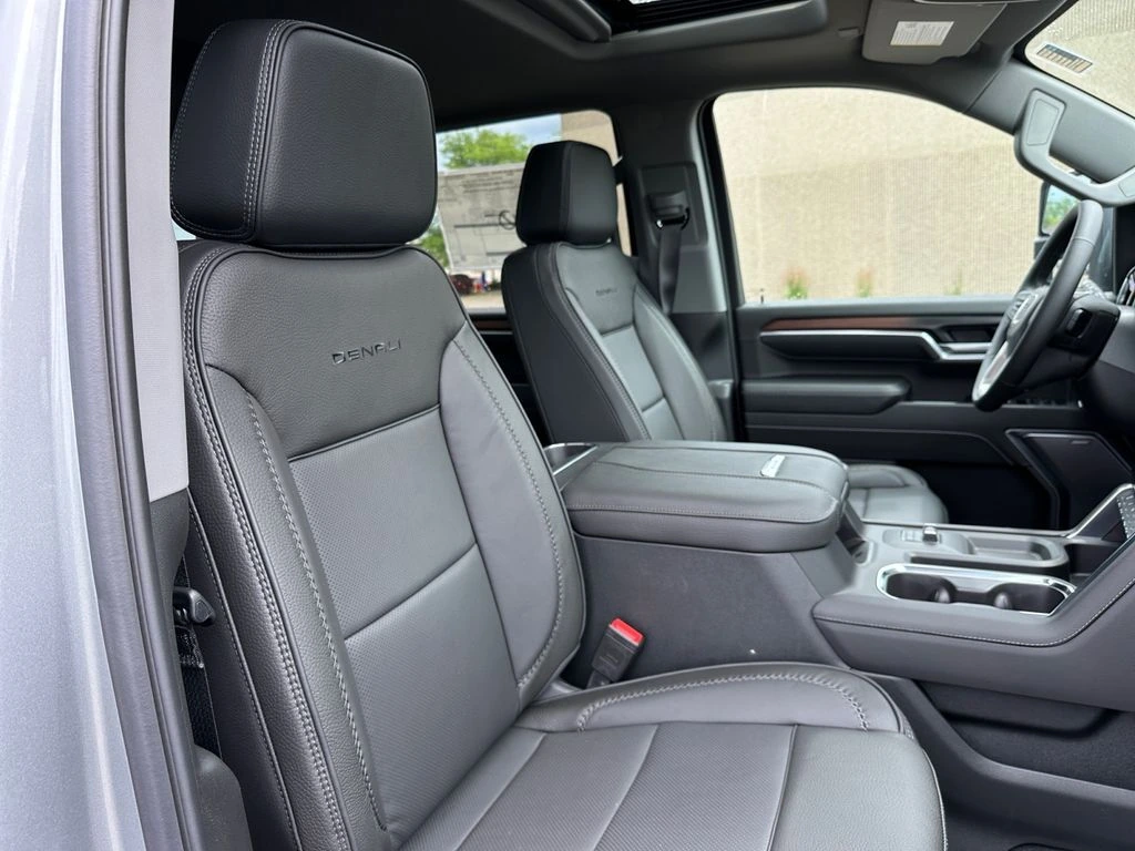 2026 GMC Sierra 3500HD Denali - Photo 53