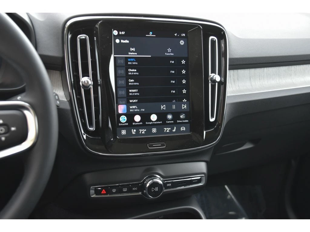 2026 Volvo - image 17