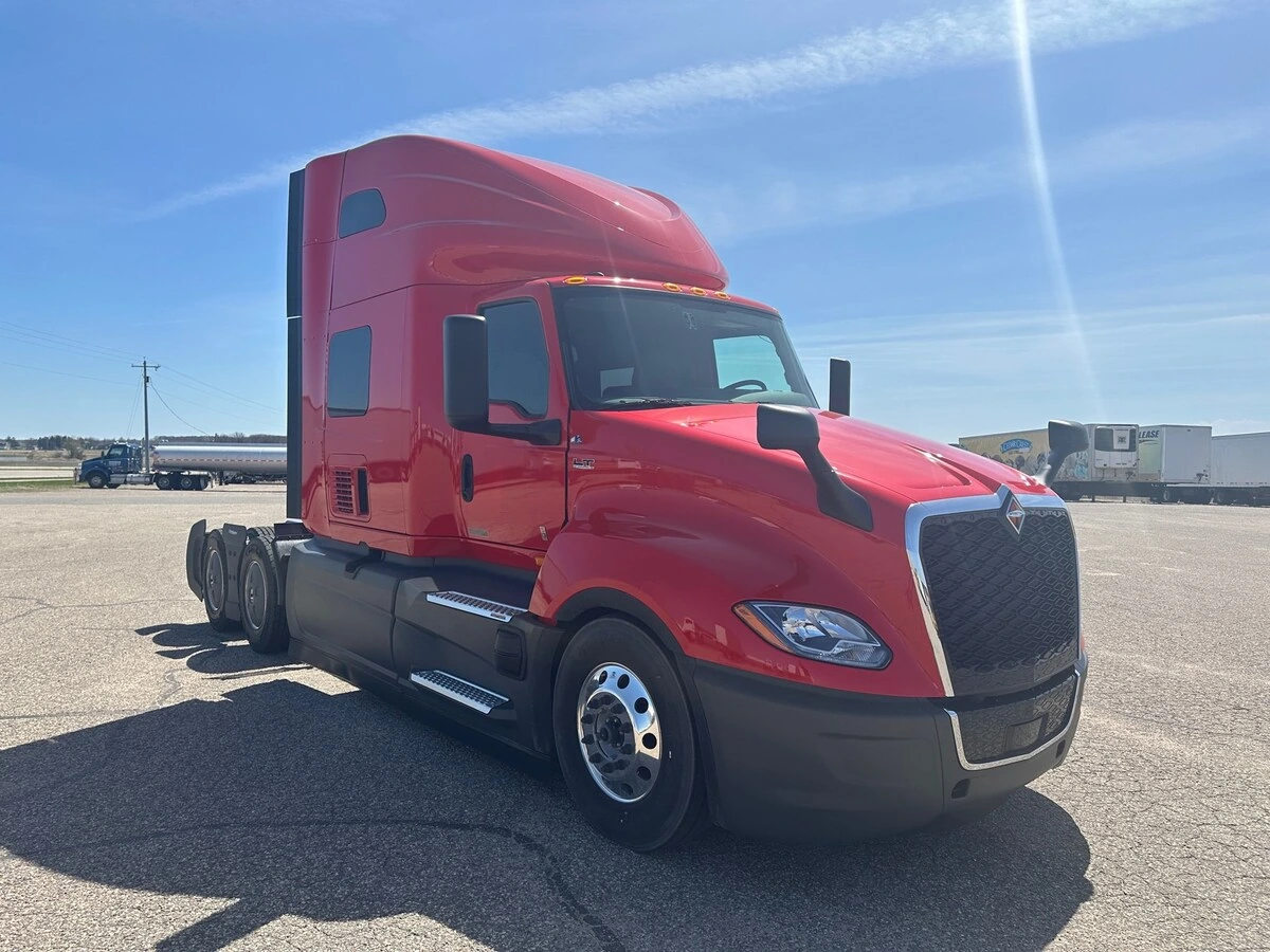 2026 International LT - image 2