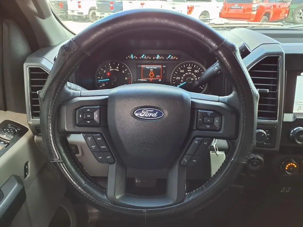 2019 Ford F-150 XLT photo 28