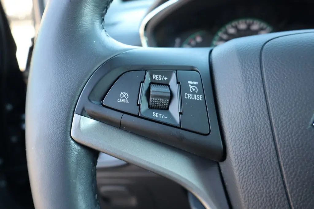 2022 Chevrolet Trax LT photo 11