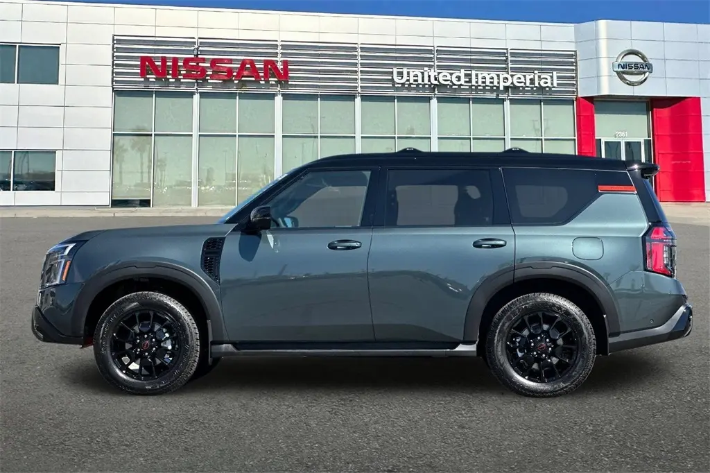2026 Nissan Armada photo 4