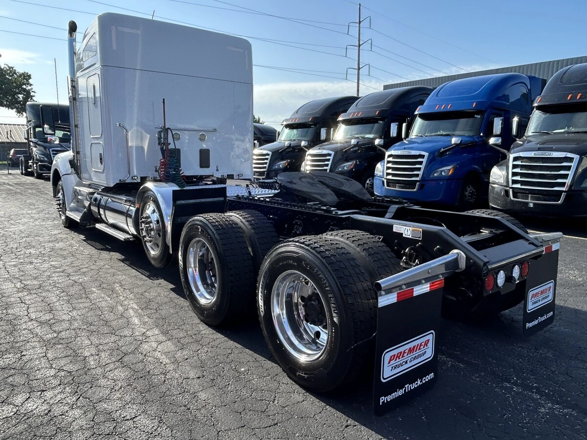 2021 Kenworth T880 — photo 3
