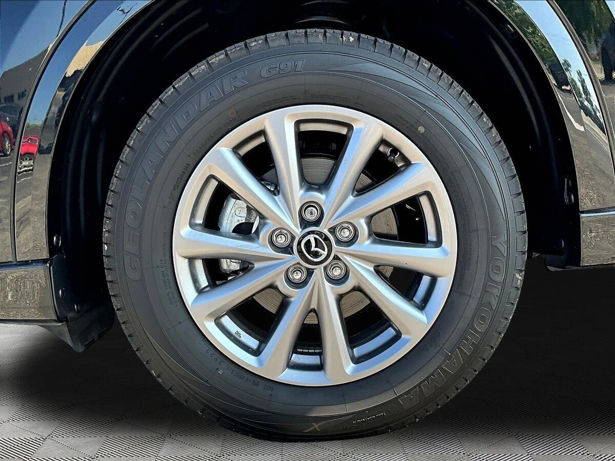 2025 Mazda CX-5 S Preferred package - Photo 31