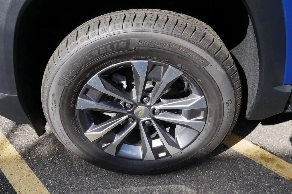 2026 Chevrolet Equinox LT photo 28