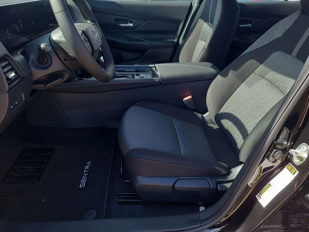 2026 Nissan Sentra SV - Photo 11
