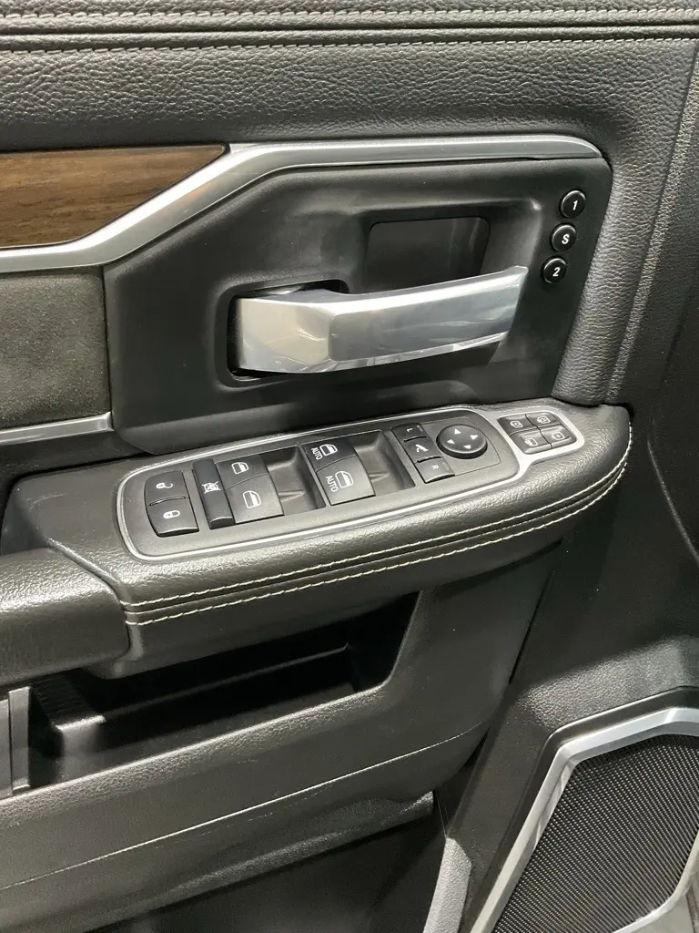 2024 Ram 2500 Laramie photo 5