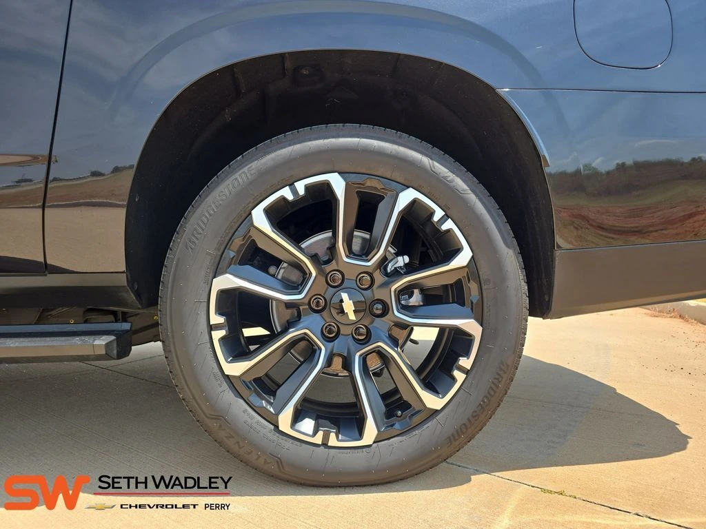 2026 Chevrolet Suburban High Country - Photo 34