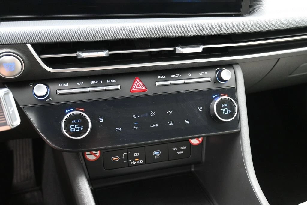2025 Hyundai Sonata SEL - Photo 18