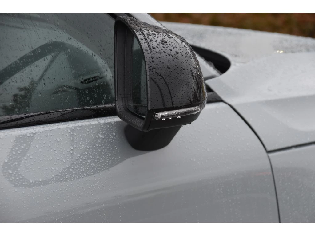 2026 Volvo - image 30