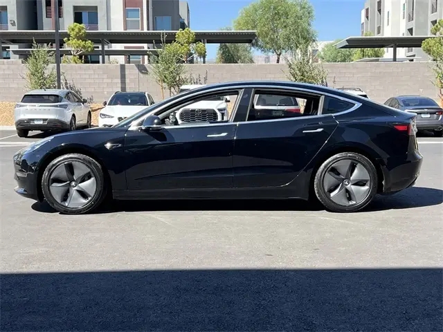 2020 Tesla Model 3 photo 2