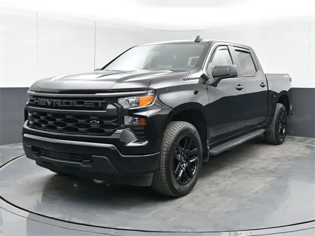 2023 Chevrolet Silverado 1500 Custom photo 4