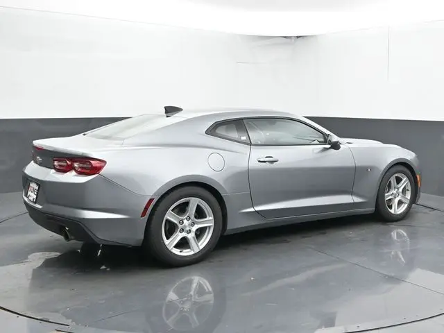2023 Chevrolet Camaro 1LT photo 8