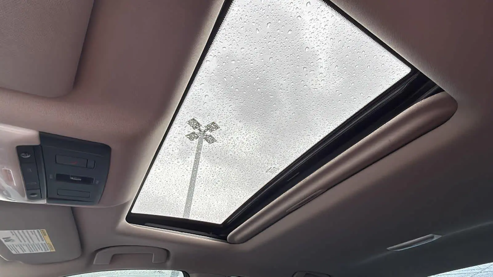 2022 Nissan Altima 2.5 Platinum photo 18