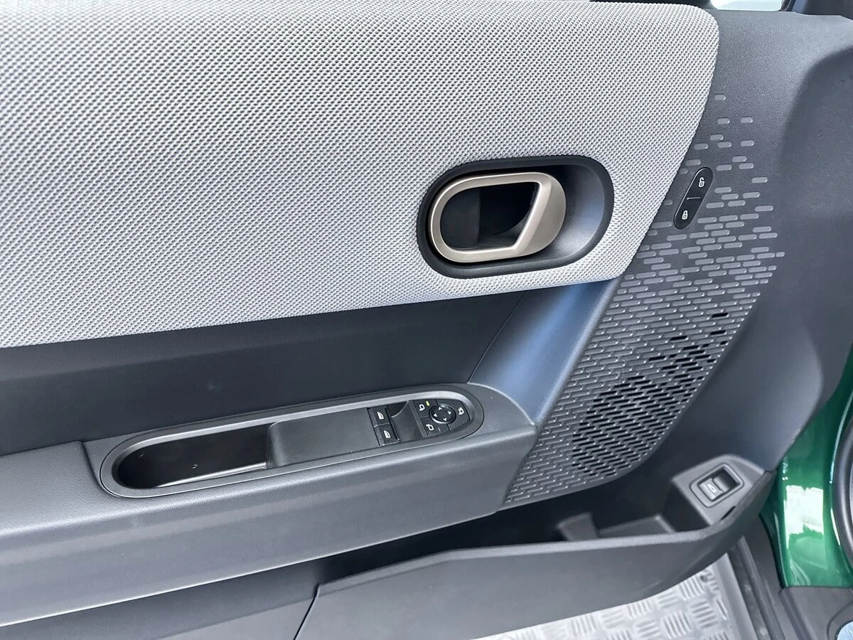 2026 MINI Hardtop 2 Door - Photo 15