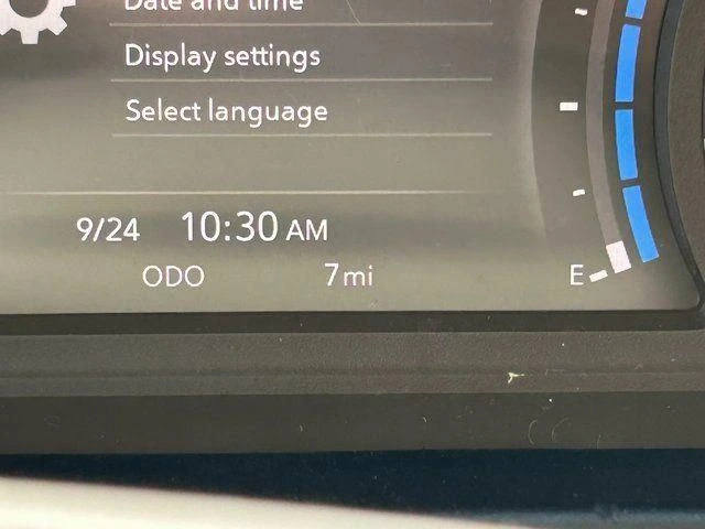 2025 Isuzu NPR - image 10