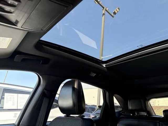 2025 Ford Escape ST-Line photo 6
