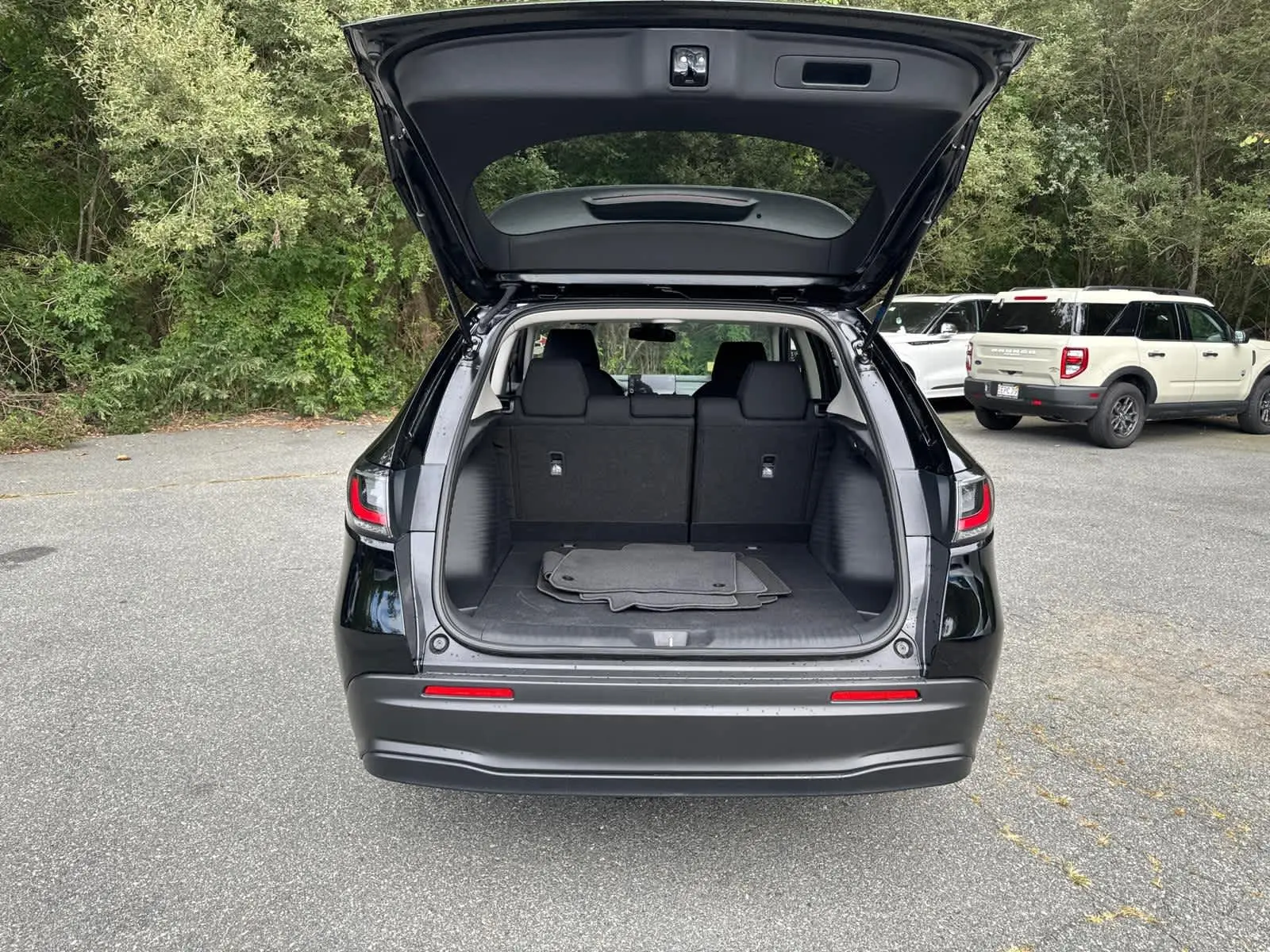 2026 Honda HR-V LX photo 36