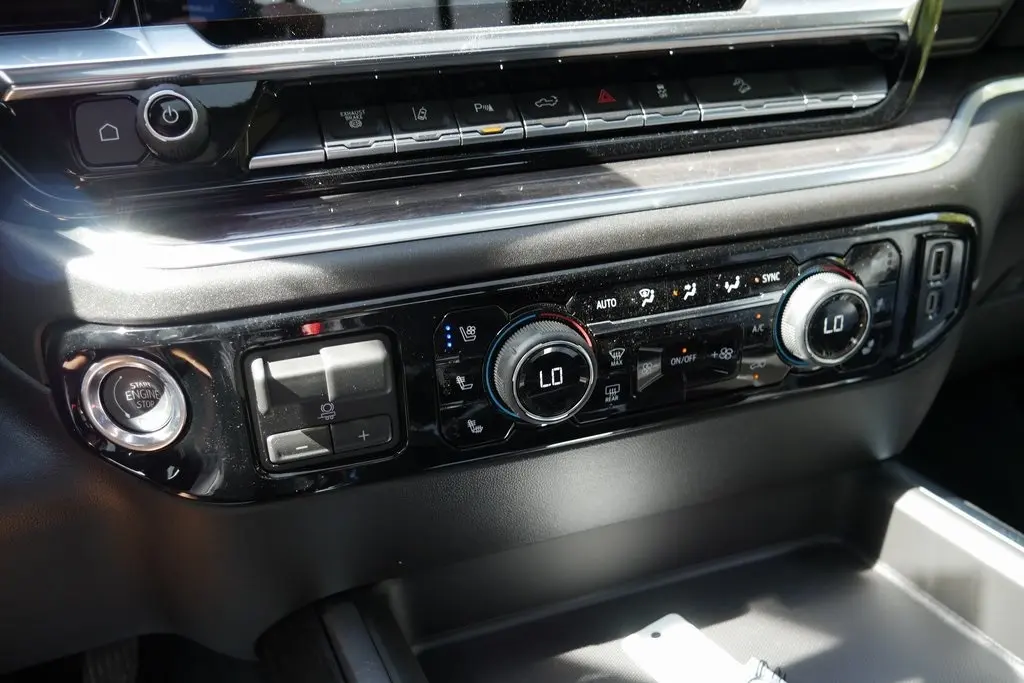 2026 Chevrolet Silverado LTZ photo 18