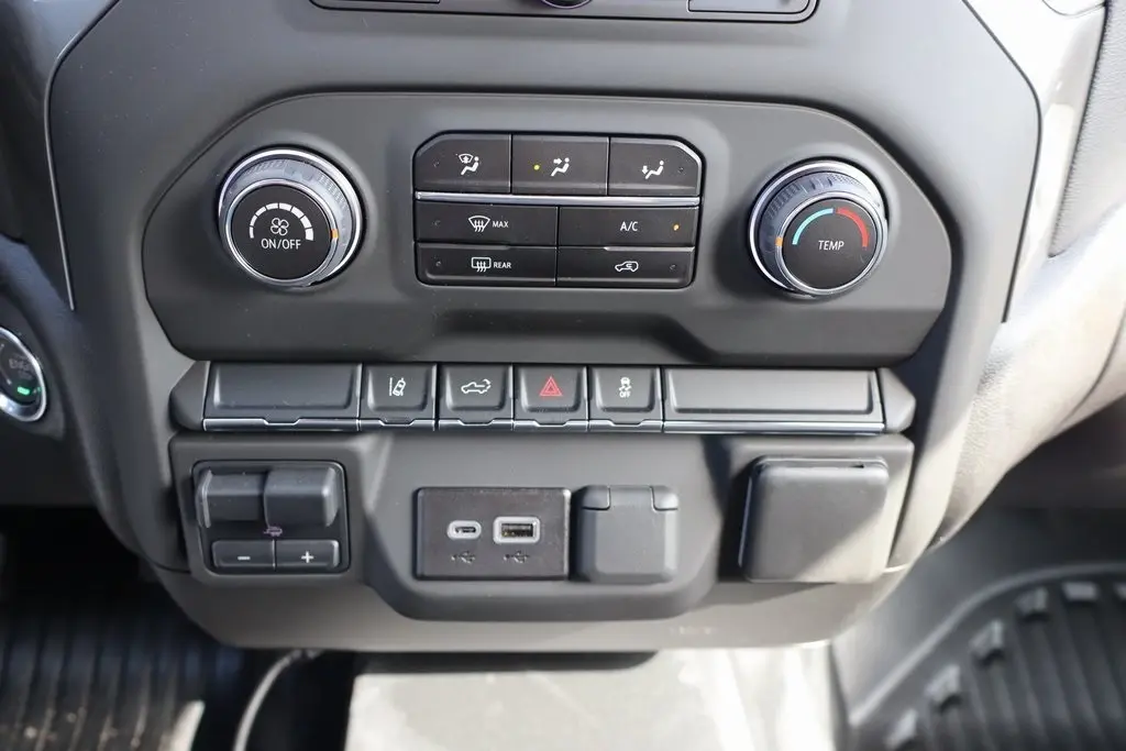 2025 Chevrolet Silverado 2500HD Work Truck Trail Boss photo 10