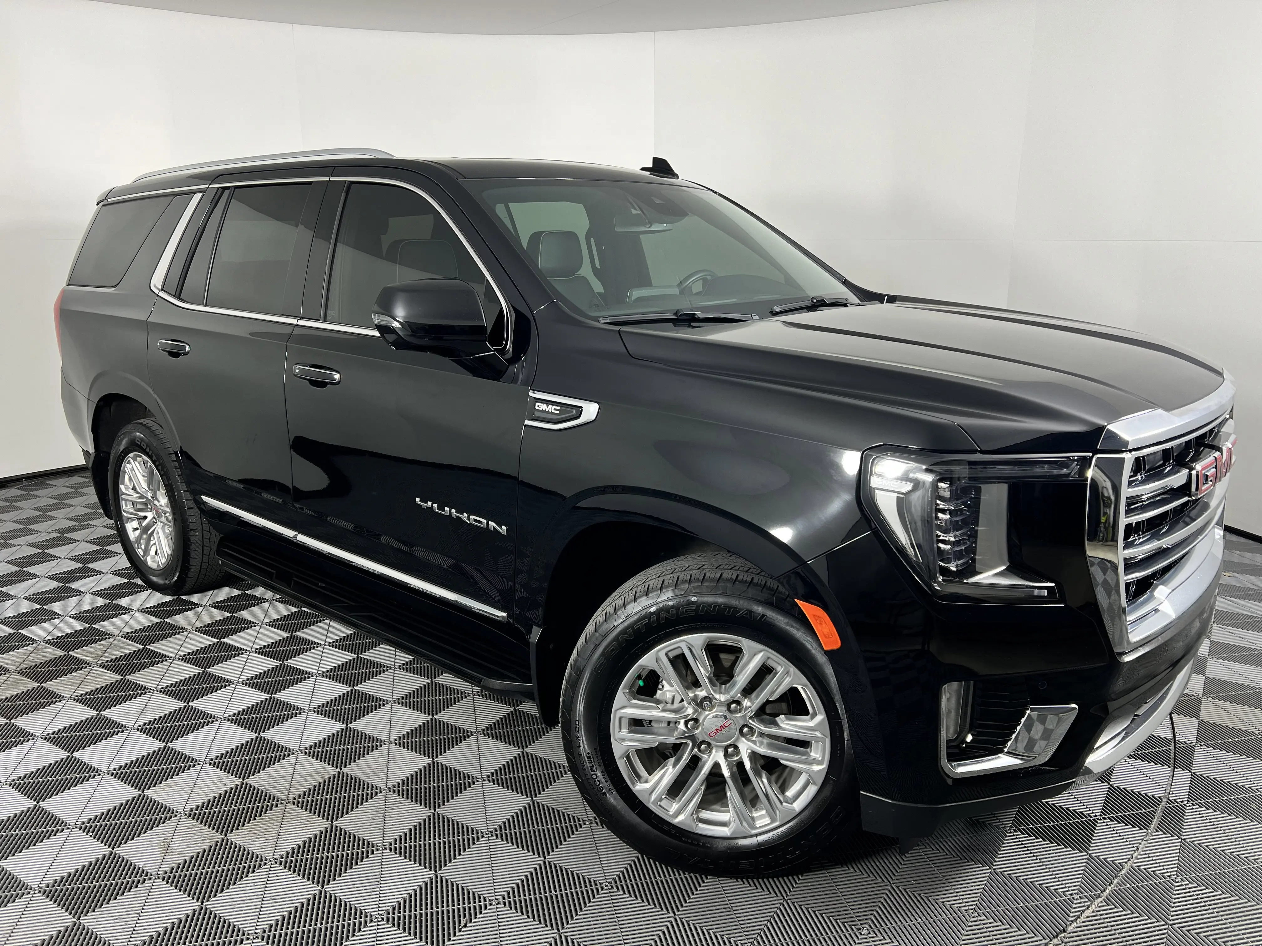 Used 2023 GMC Yukon SLT with VIN 1GKS2BKD4PR113880 for sale in Farmington, UT