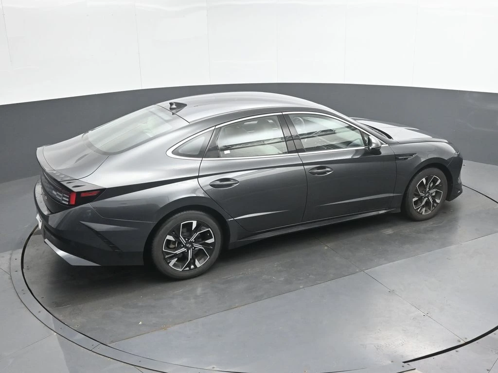 2025 Hyundai Sonata SEL - Photo 28