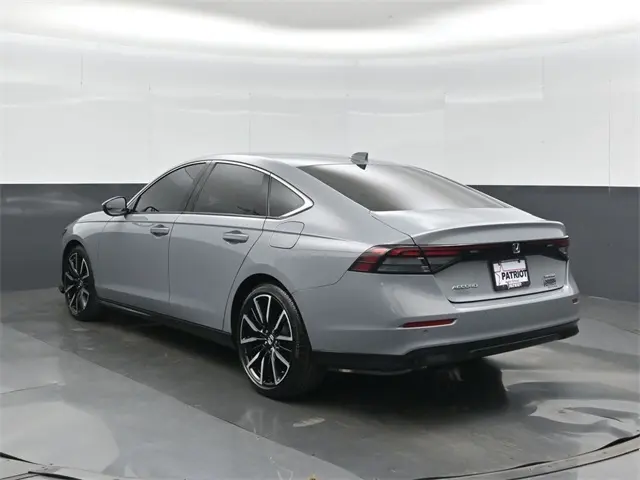 2024 Honda Accord Hybrid Touring photo 4